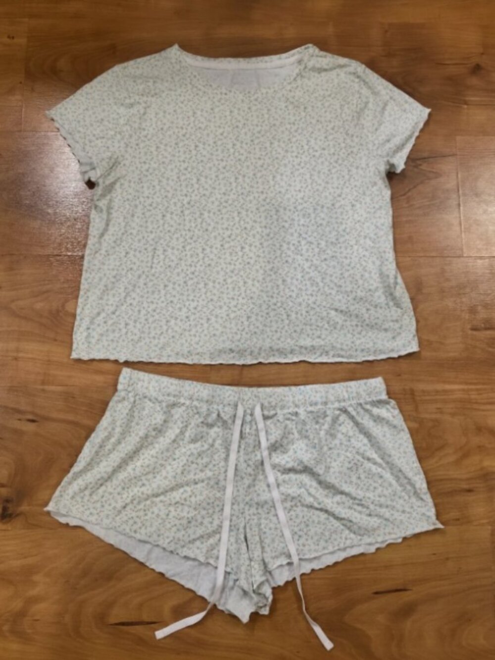 Lauren Conrad Women's Lightweight Floral Pajamas Shorts & Tee Shirt Sleep Set
